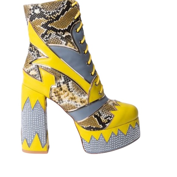 🎉HP🎉 Dolls Kill Black Yellow Animal Print Vegan Leather Ultra Platform Boots - Picture 2 of 4